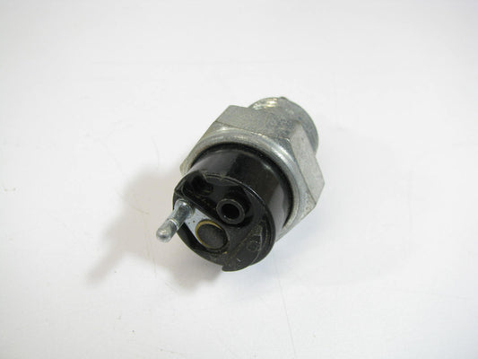 Standard Motor Products TS-21 Engine Coolant Temperature Sensor Switch