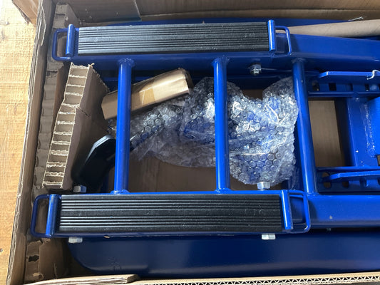 TEQ 3225 1500 Lbs Professional Motorcycle / ATV Jack, 4-3/8''-14-3/4'' Lift Range