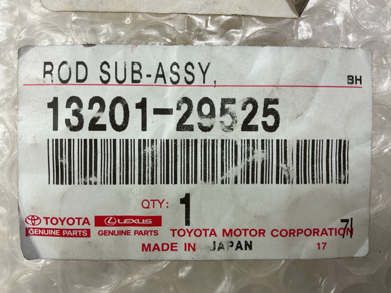 NEW OEM Toyota 13201-29525 STD Size Connecting Rod W/ Bearings 1MZ-FE, 3MZ-FE V6