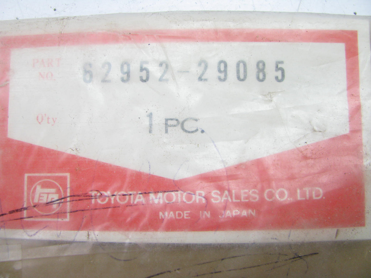 NOS OEM ROOF SIDE VENTILATOR For TOYOTA 62952-29085