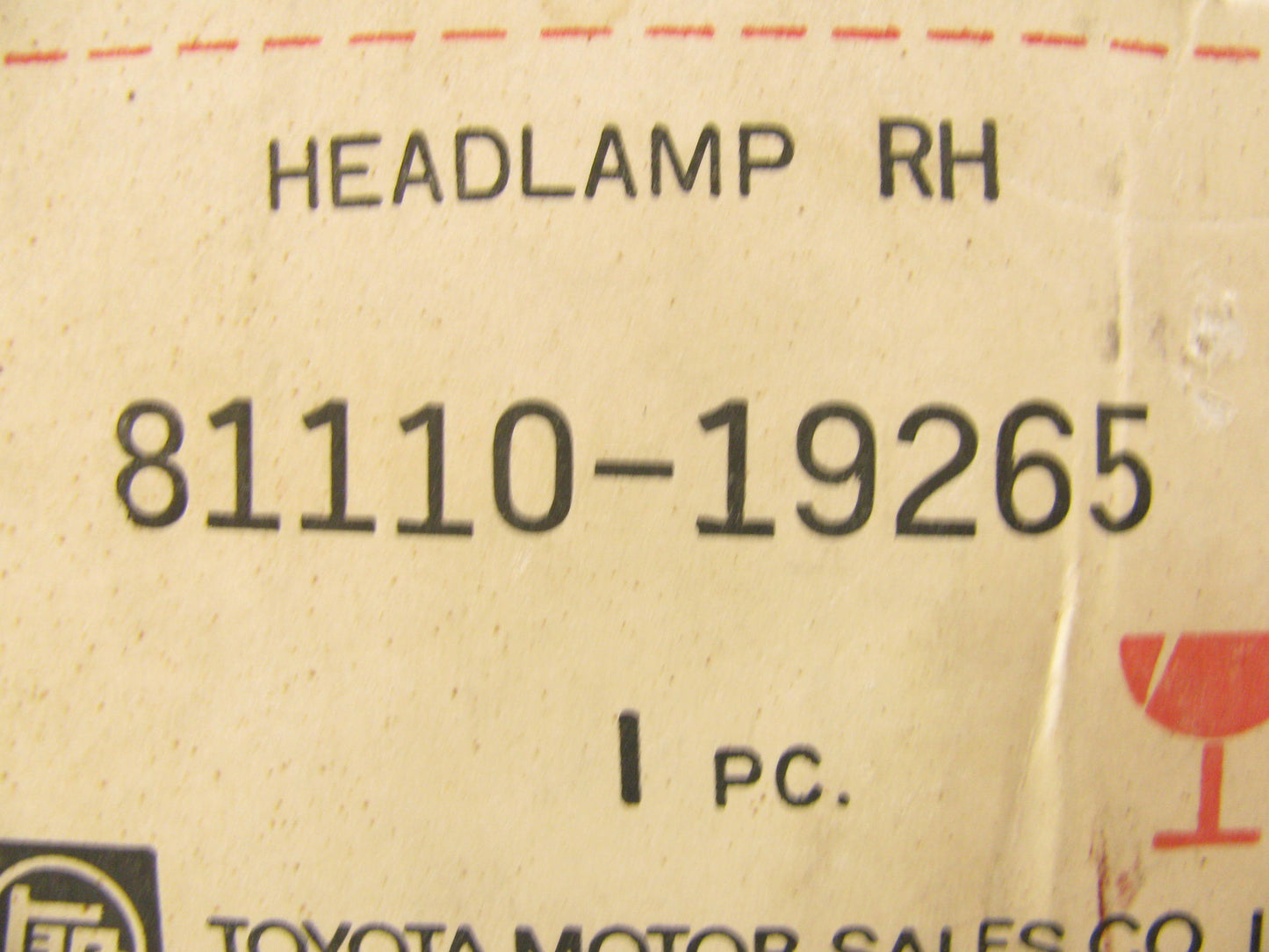 NOS - OEM Toyota 81110-19265 TOSHIBA Headlight Headlamp Bulb & Retainer