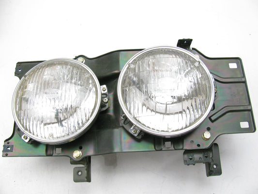 NOS 81110-29315 FRONT RIGHT Headlamp Light Assembly OEM For 74-78 Toyota Corona