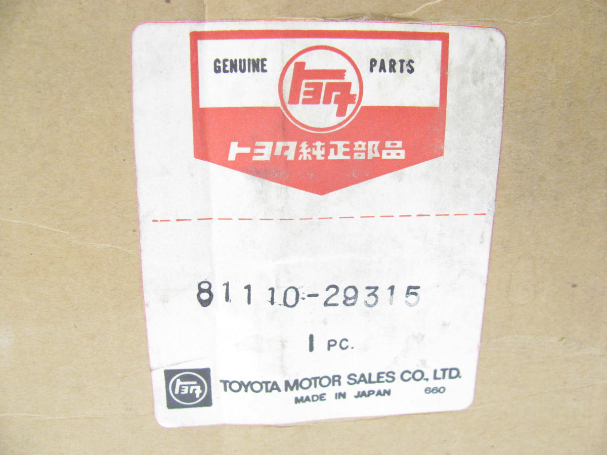 NOS OEM Toyota 81110-29315 Right Headlamp Headlight OEM 1974-1978 Toyota Corona