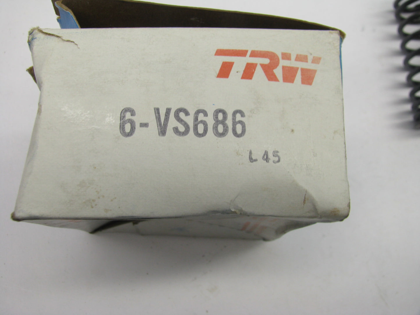 (6) TRW VS686 Intake Valve Springs OLIVER TRACTOR 55D, 55HC, Super 55, 66 77D 88