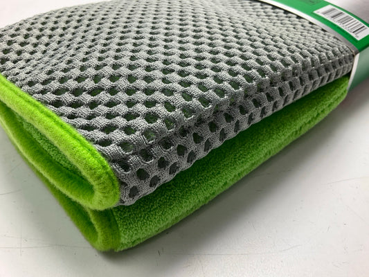 Turtle Wax Platinum 16'' X 16'' Green & Grey Double-Sided Microfiber Towel - 2 Pk
