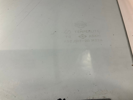 USED #10065 Left Drivers Window Door Glass OEM For 70-76 Datsun 240z 260z 280z