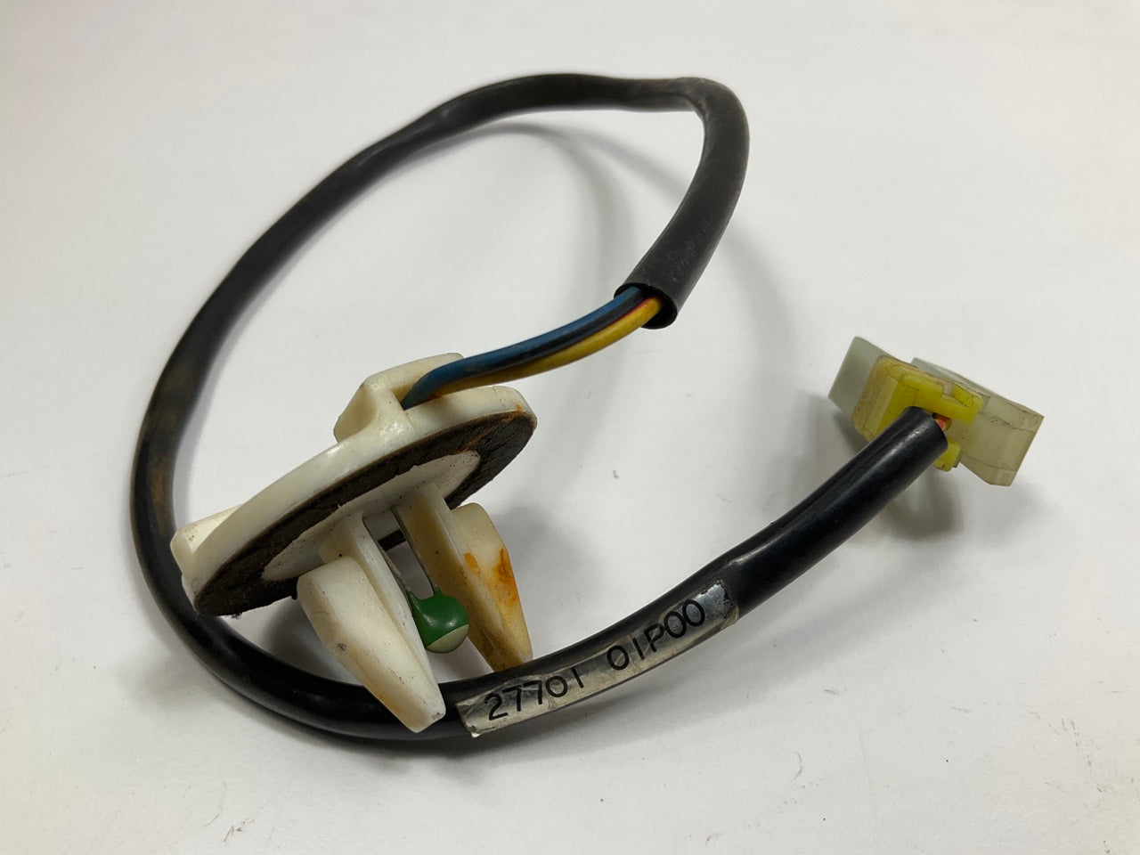 USED #1424 - Ambient A/C Temperature Temp Sensor OEM For 84-89 Nissan Z31 300zx