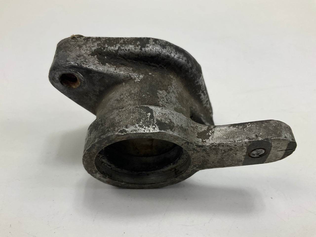 USED #1468 Non Points Style Distributor Mount Pedestal Plate For 74-76 260z 280z