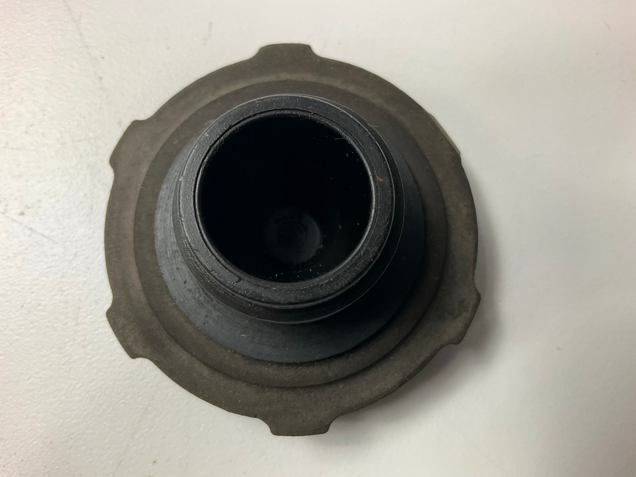 USED #15029 - Original OEM Oil Filler Cap OEM For Datsun 240z 260z 280z 280zx