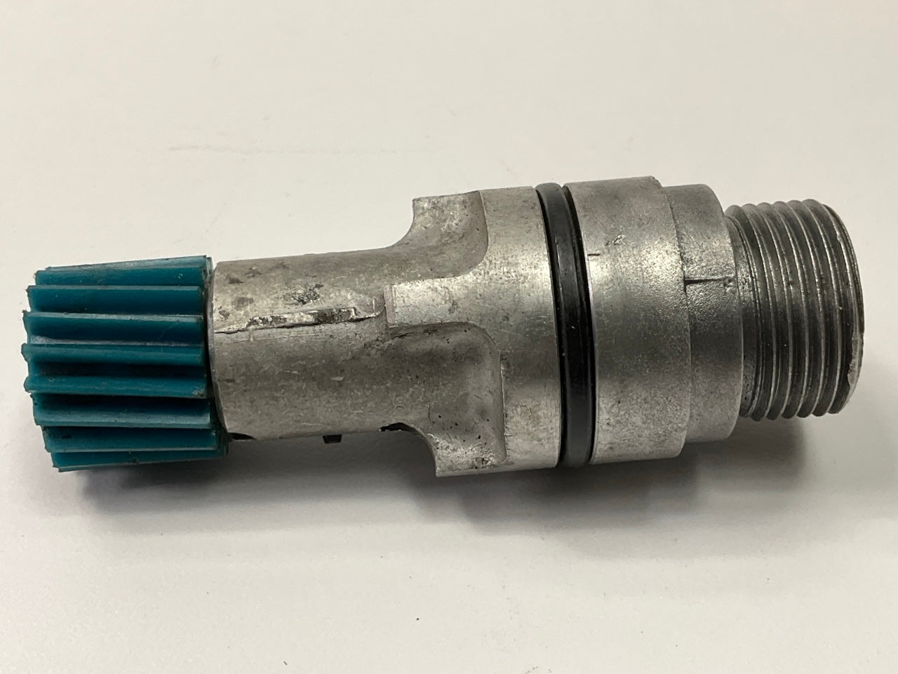 USED OEM 18 Tooth Blue Speedometer Pinion Speed Sender For 1979-83 Datsun 280zx