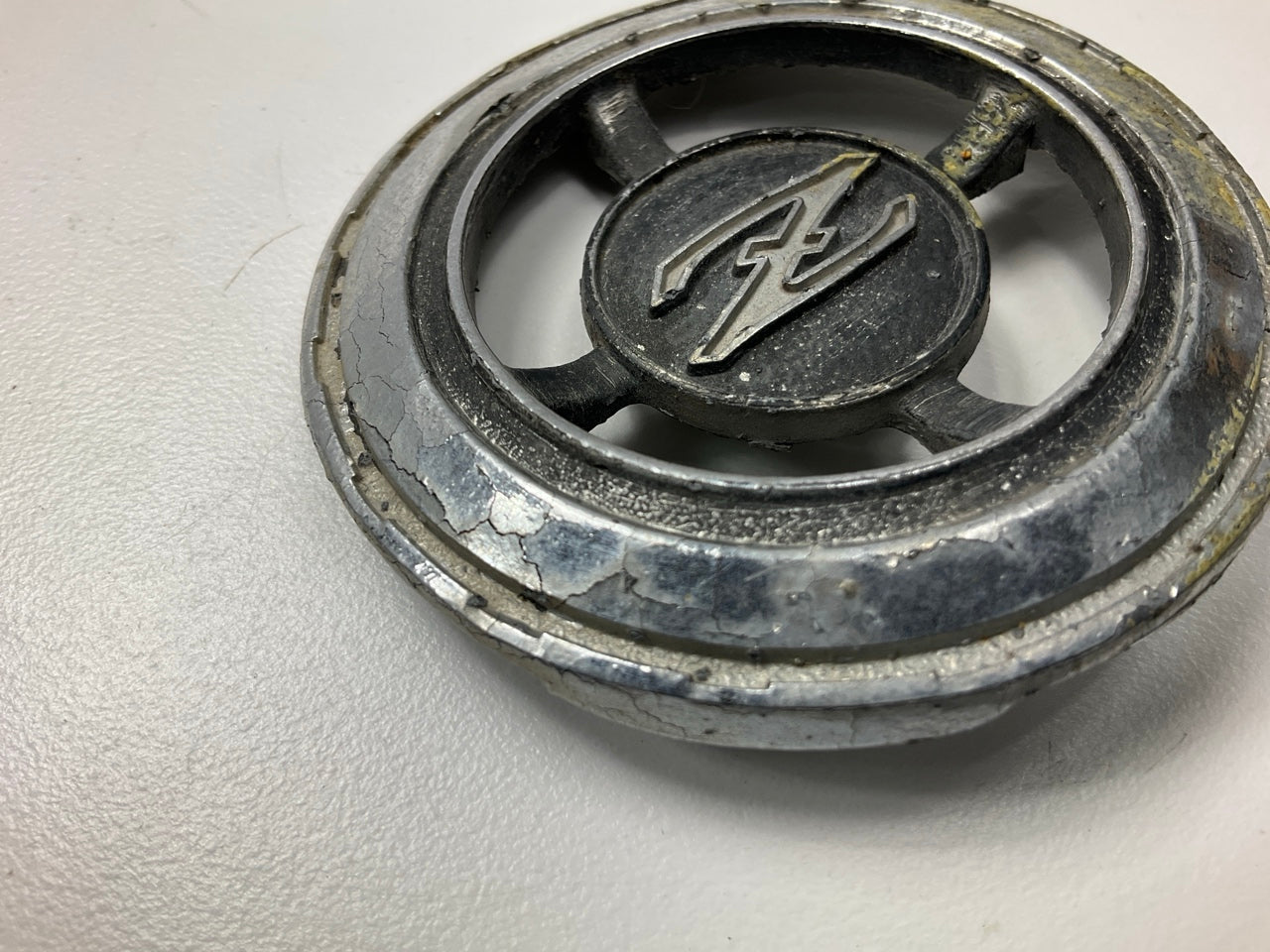 USED, Original OEM #251 Left Rear Side ''Z'' Emblem For 1970-1974 Datsun 240z 260z