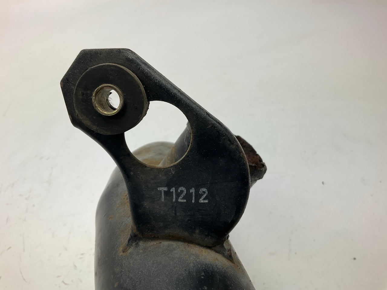 Has Rust, See Photos - Used Right Air Intake Tube Pipe OEM For 90-91 300zx Z32