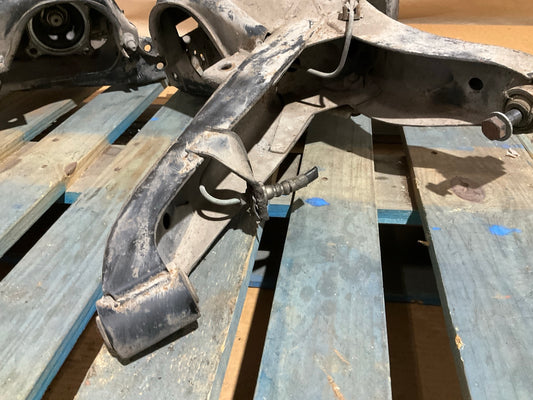 USED - 5-LUG Rear Axle Hub Control Arms W/ Wheel Hub Bearings OEM For Z31 300zx