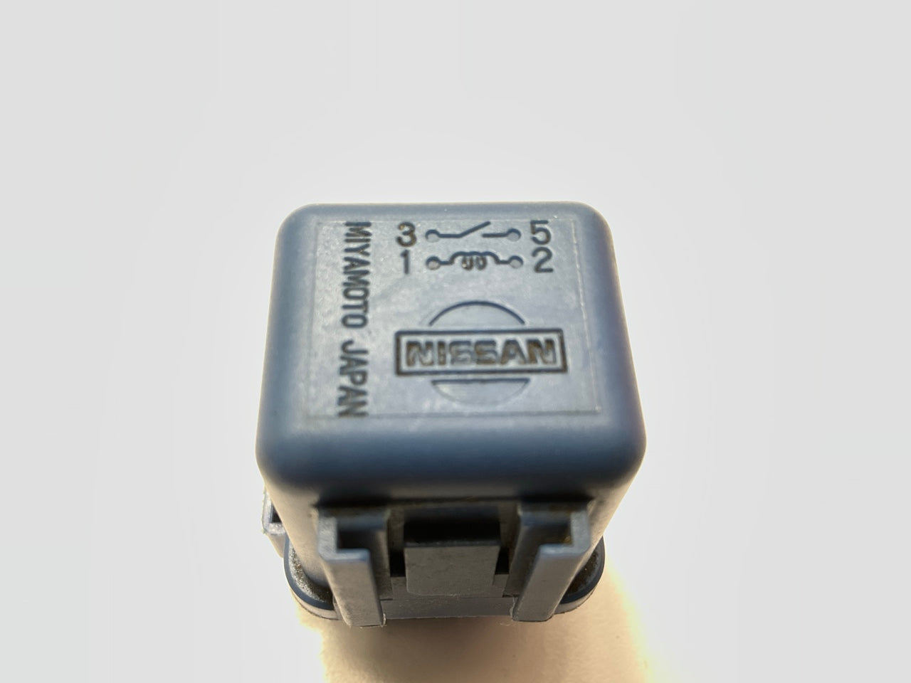 USED - 4-pin A/C Air Conditioning Control Relay 25230-C9980