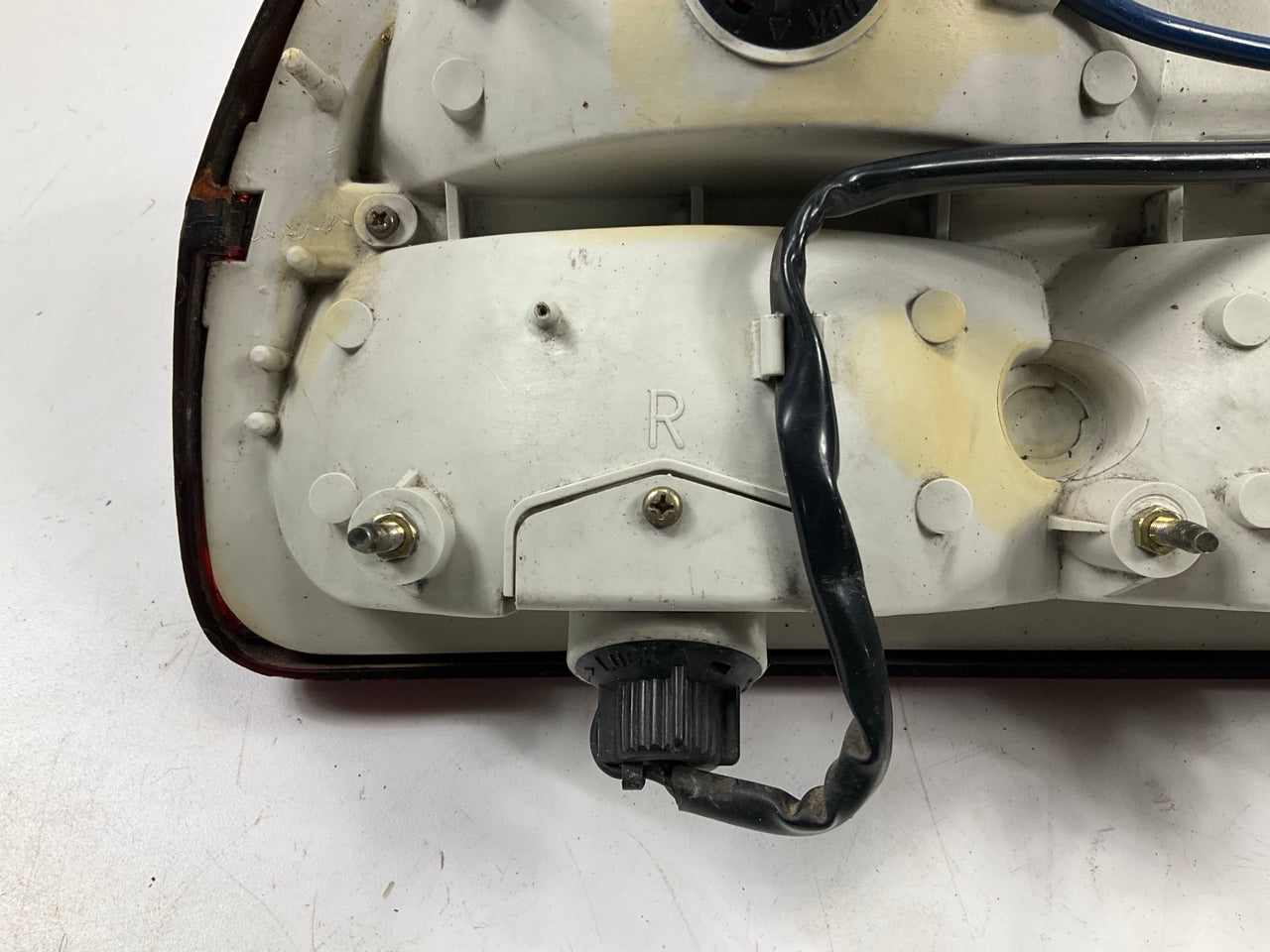 Has Multiple Cracks, Very Rough, See Photos Right Taillight Lamp For 82-83 280zx