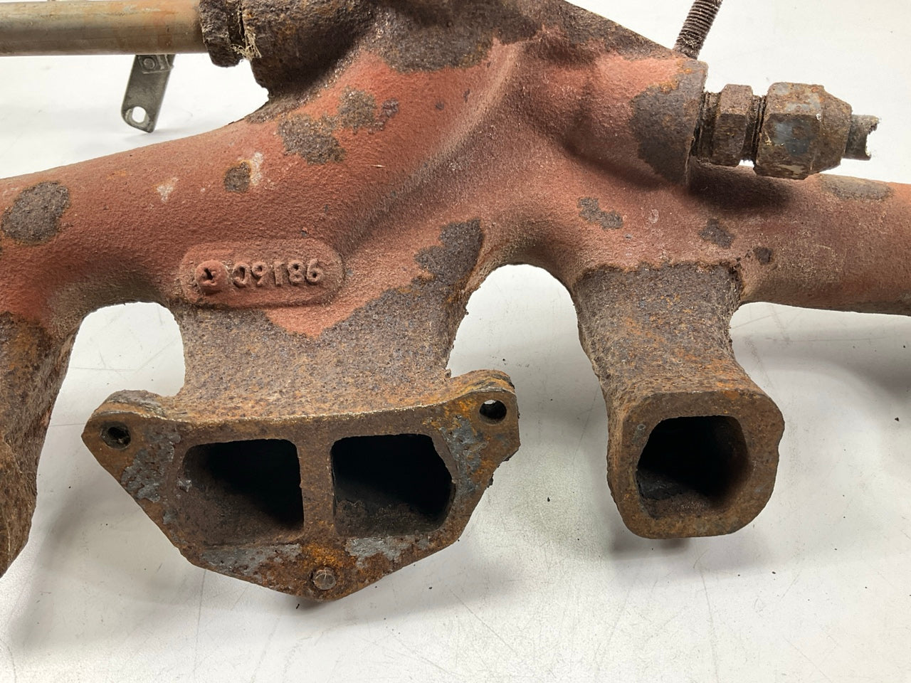 RUSTY #733 SEE PHOTOS, USED OEM Exhaust Manifold For Datsun 240z 260z 280z 280zx