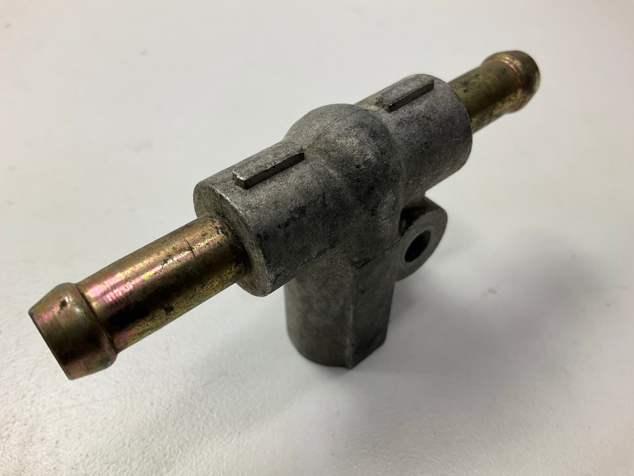 USED #760 Vacuum EVAP System T-Pipe/Connector For 1979-1983 Datsun 280zx