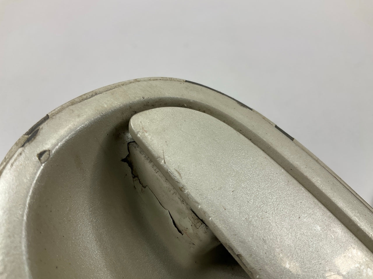 USED, Needs Paint, Left Exterior Outside Door Handle For 90-96 Nissan 300zx Z32