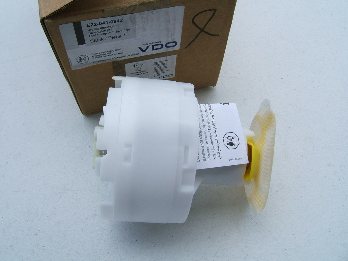 VDO E22-041-094Z Electric Fuel Pump Module Assembly - 1998-2005 VW Passat