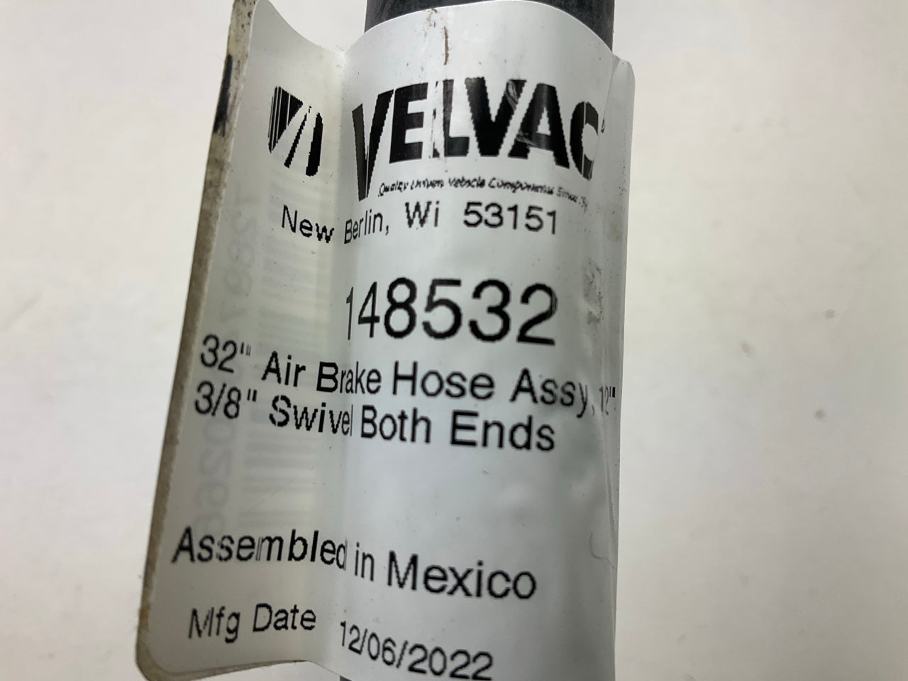 Velvac 148532 Air Brake Hose Assembly - 1/2'' X 3/8'' X 32'', Both Ends Swivel