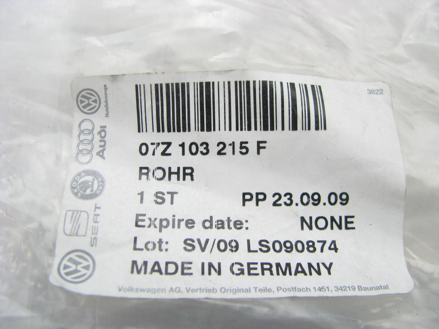NEW - OEM VW 07Z103215F Engine Breather Ventilation Tube 2003-2007 Touareg 5.0L