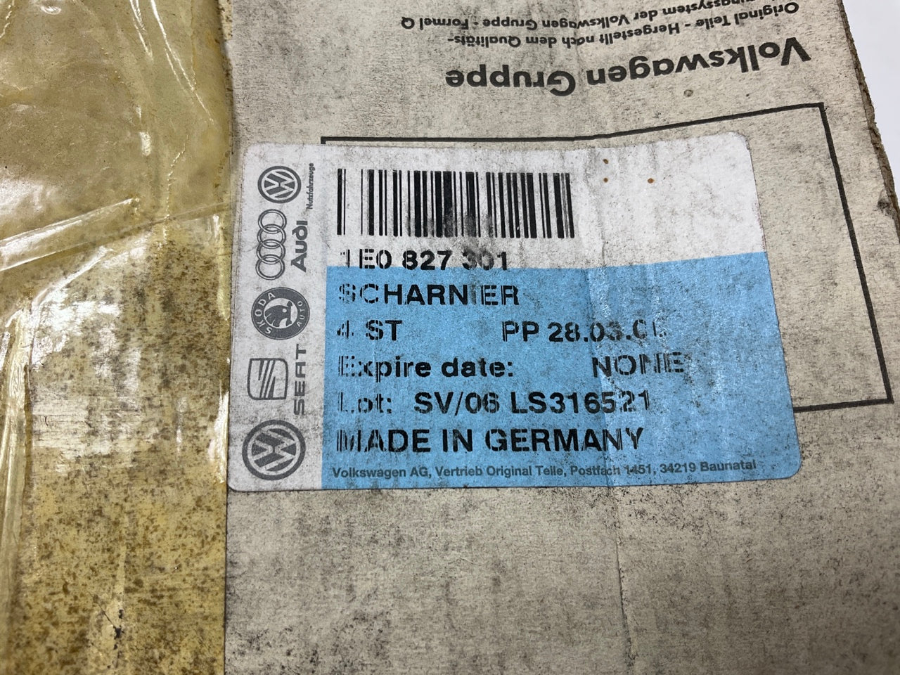 NEW OEM Vw 1E0827301 Left Trunk Deck Lid Hinge - 1995-2002 VW Cabrio