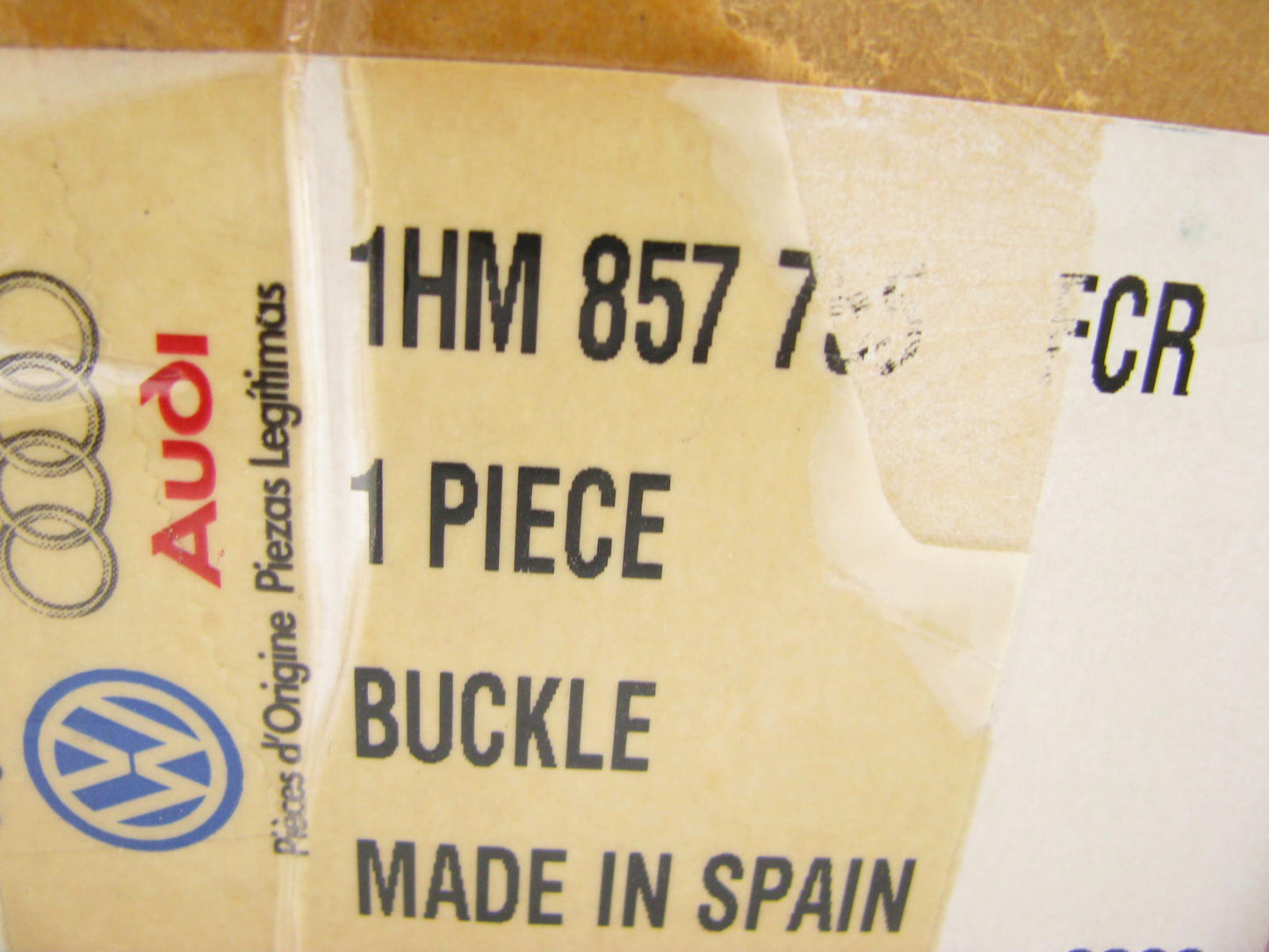 NEW - OEM VW Audi 1HM857755FCR Front Left Belt Buckle Beige 2000 Cabrio