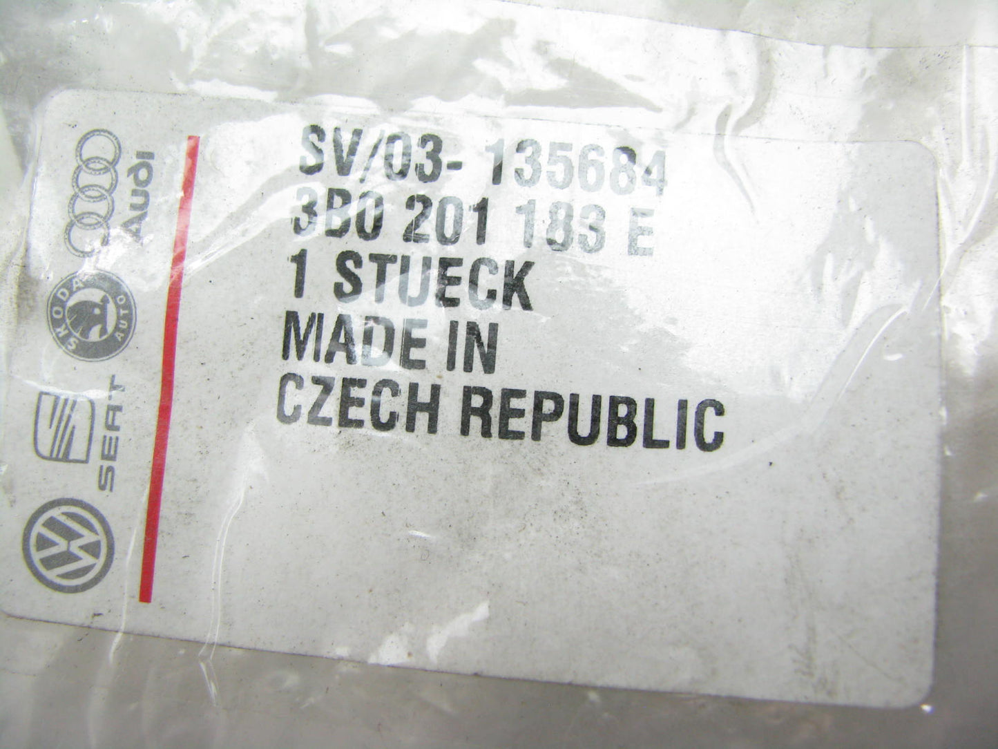 NEW - OEM VW Audi 3B0201183E Breather Line & Float Valve 2003-2005 Passat