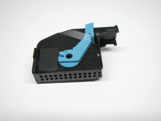 NEW GENUINE OEM For Vw Audi 3B0919754 Navigation Connector Contact Housing