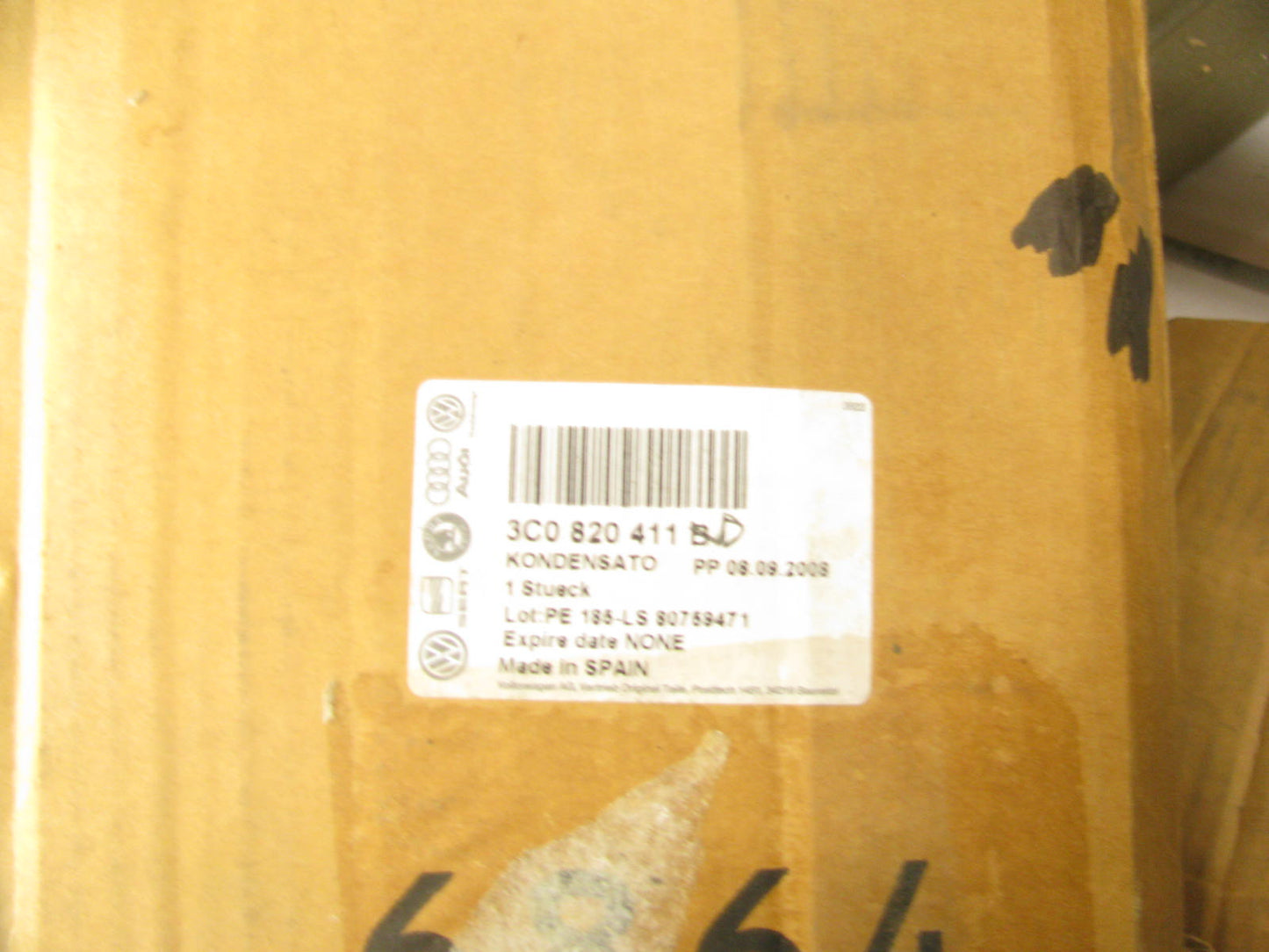 NEW GENUINE OEM Vw Audi 3C0820411B A/C Condenser 2009-2010 CC 2006-2010 Passat