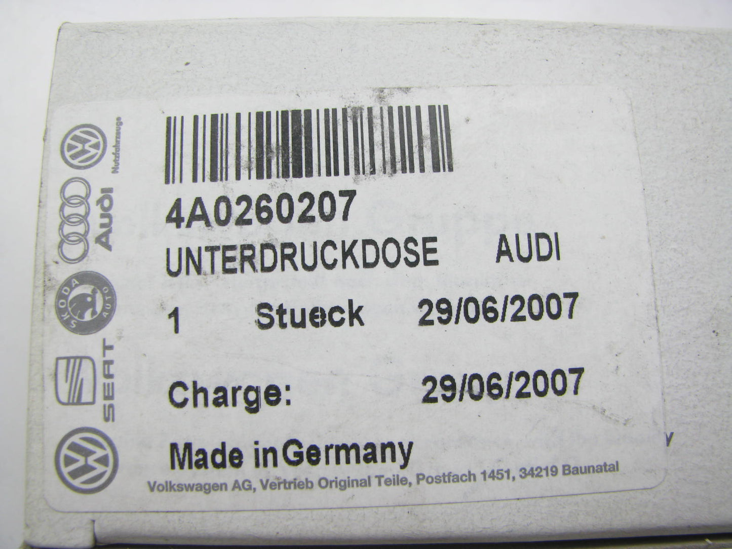 NEW GENUINE Vacuum Pump OEM 1992-94 Audi 100 S4, 1995-98 Audi A6 1995 Audi S6