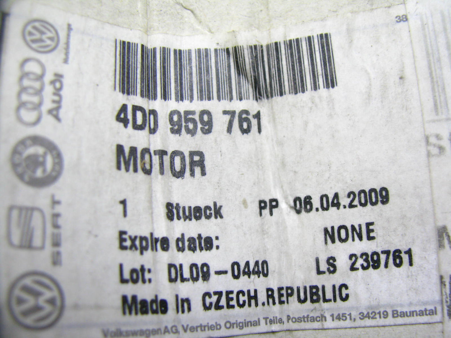 NEW GENUINE OEM Vw Audi 4D0959761B Height Adjust Seat Motor