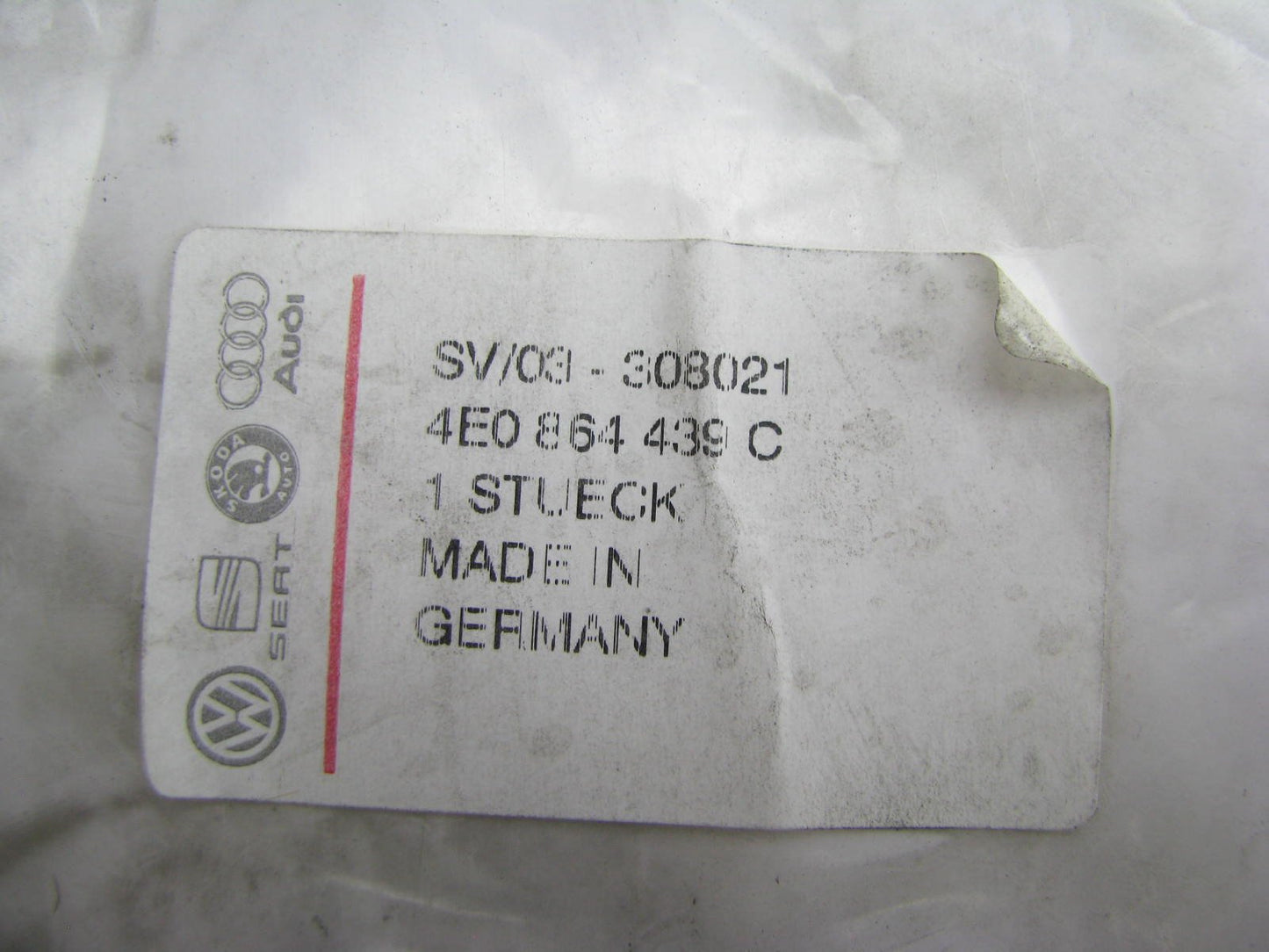 New Genuine Manual Gear Shift Shifter Mount Cover OEM 2004-2009 Audi A8 Quattro