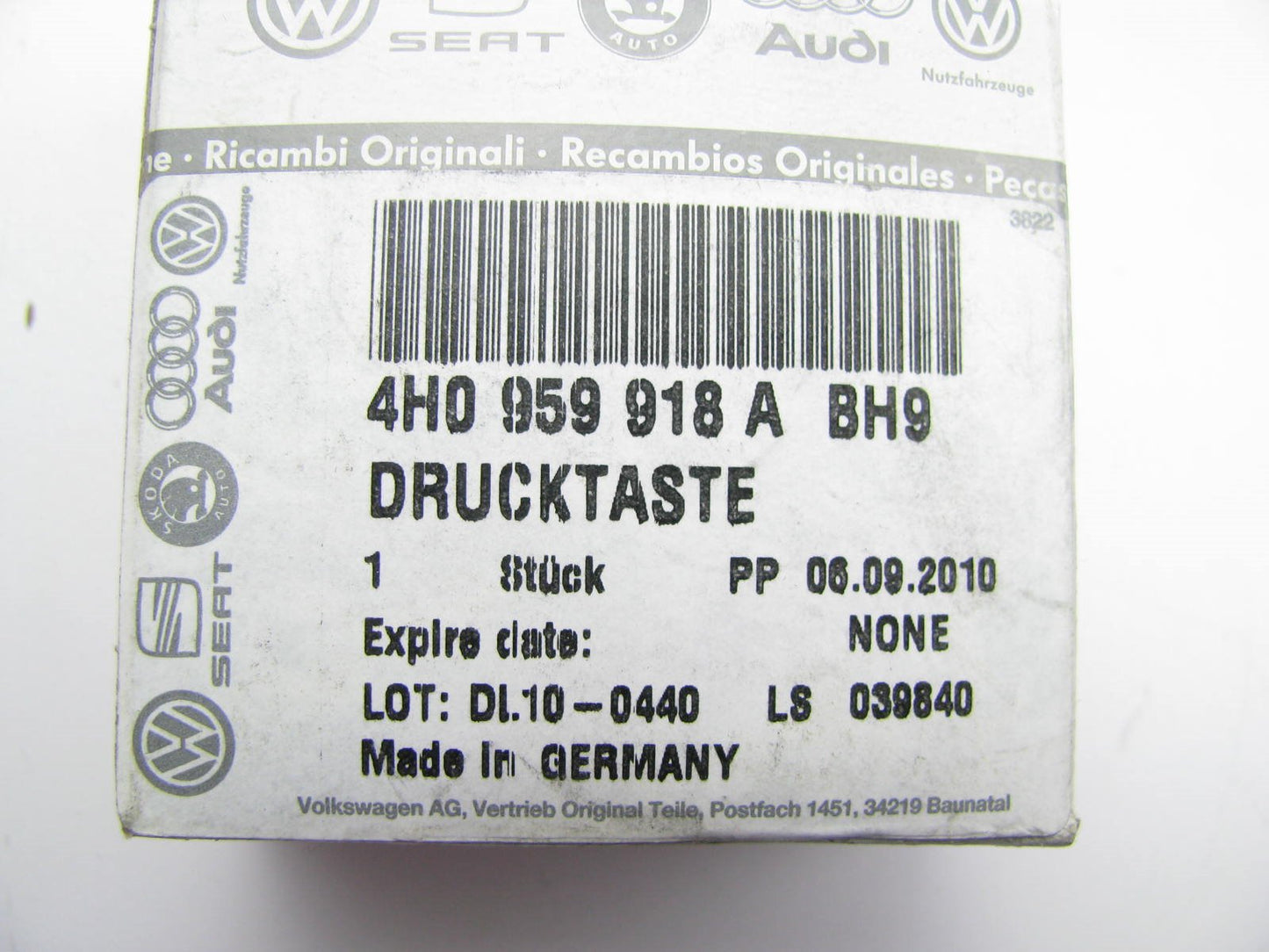 NEW - OEM GENUINE Front Right Seat Massage Switch For Audi 4H0959918ABH9