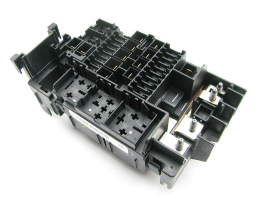 NEW Fuse Relay Box OEM 2013-14 VW Beetle, 2011-14 Jetta, 12-14 Passat 5C0937819
