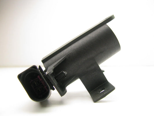 NEW GENUINE OEM Vw Audi 6E0907488A Ignition Condenser Capacitor 09-11 Vw Passat