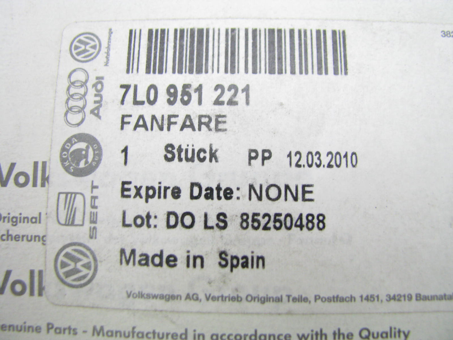 NEW - OEM VW Audi 7L0951221 Low Note Horn 2004-2010 Touareg