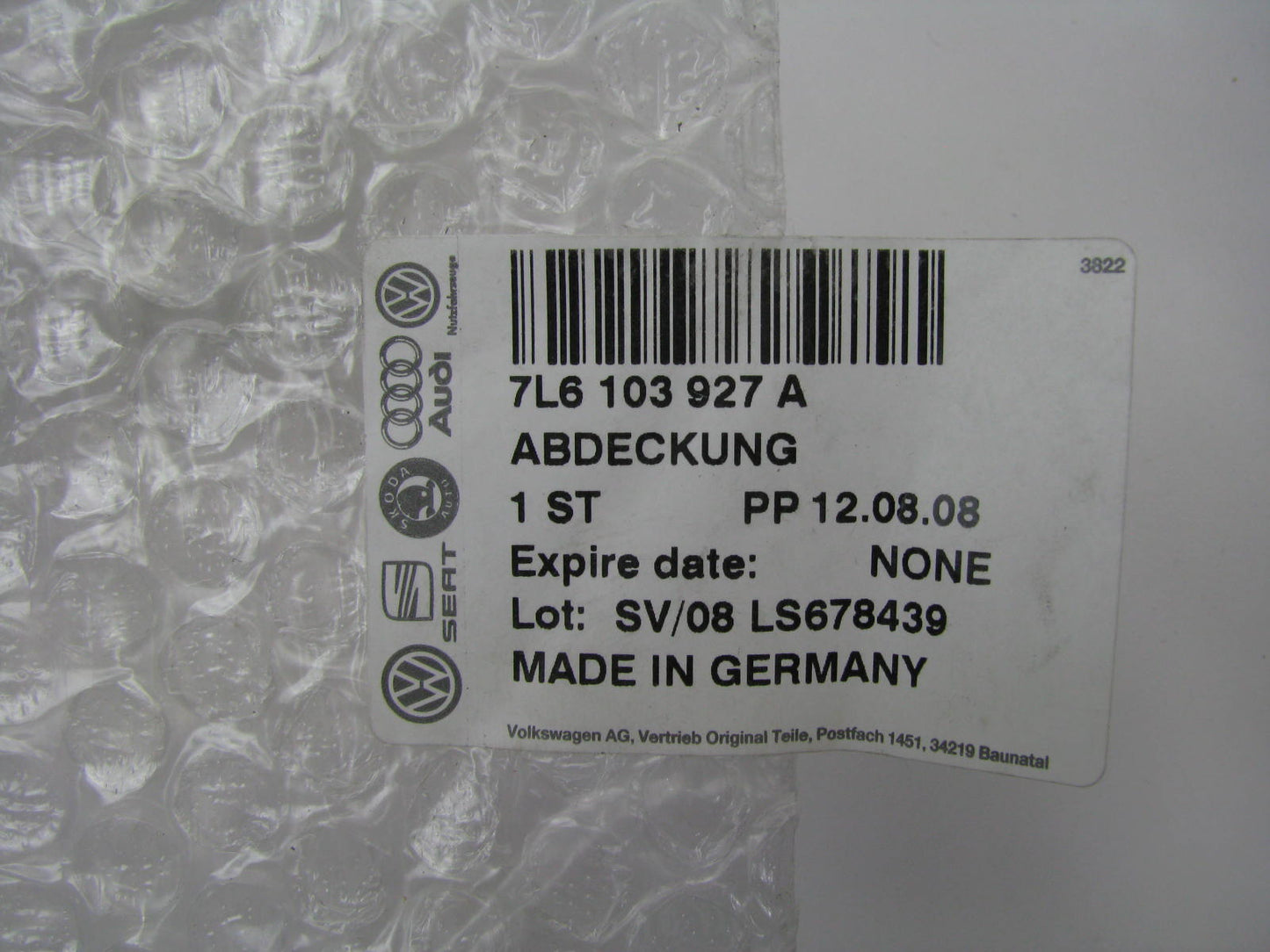 NEW VW Audi 7L6103927A Engine Cover ''V8 FSI'' OEM For 07-09 Touareg 4.2L V8