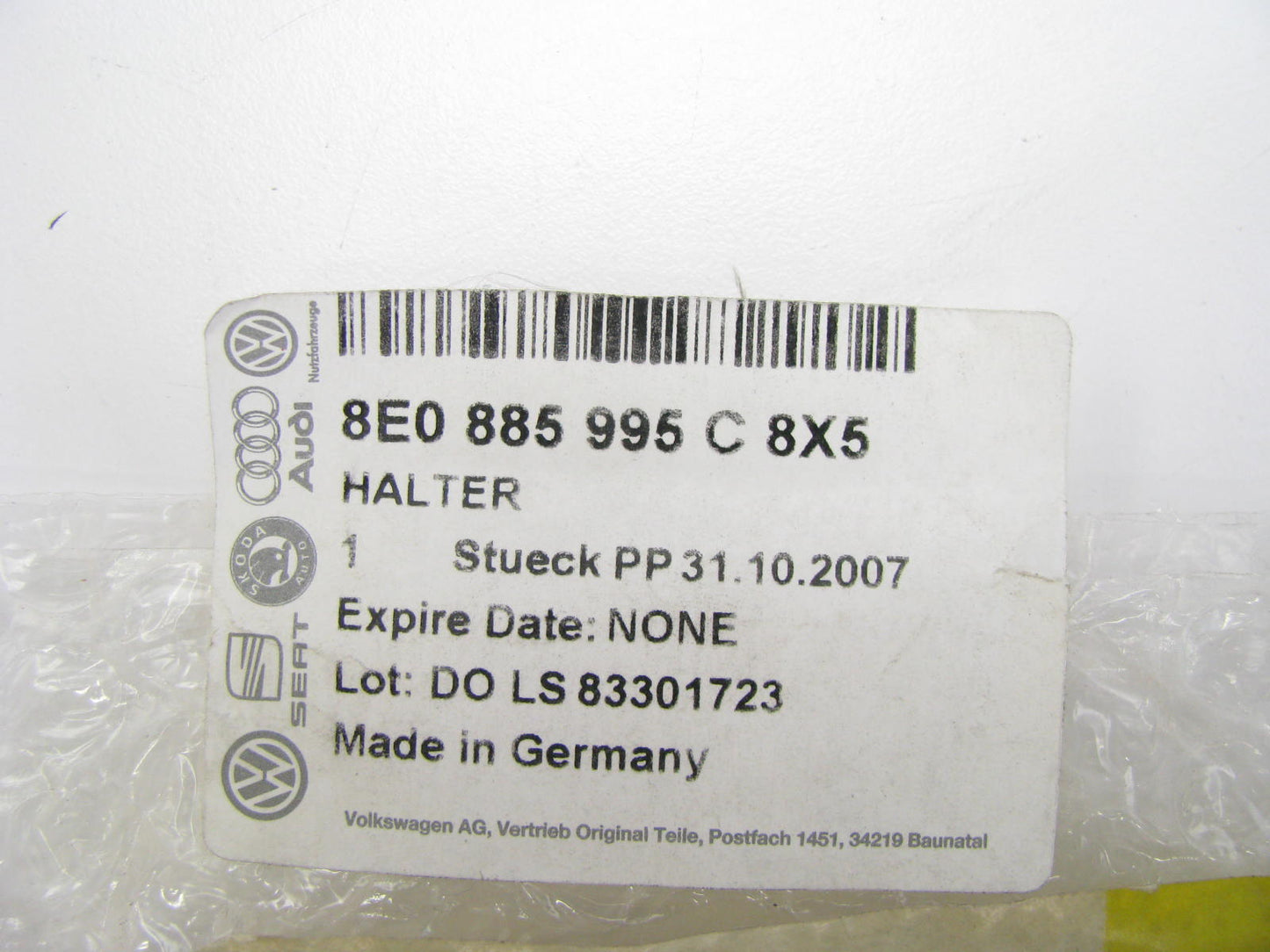 NEW GENUINE OEM Audi 8E0885995C8X5 REAR Seat Cup Holders