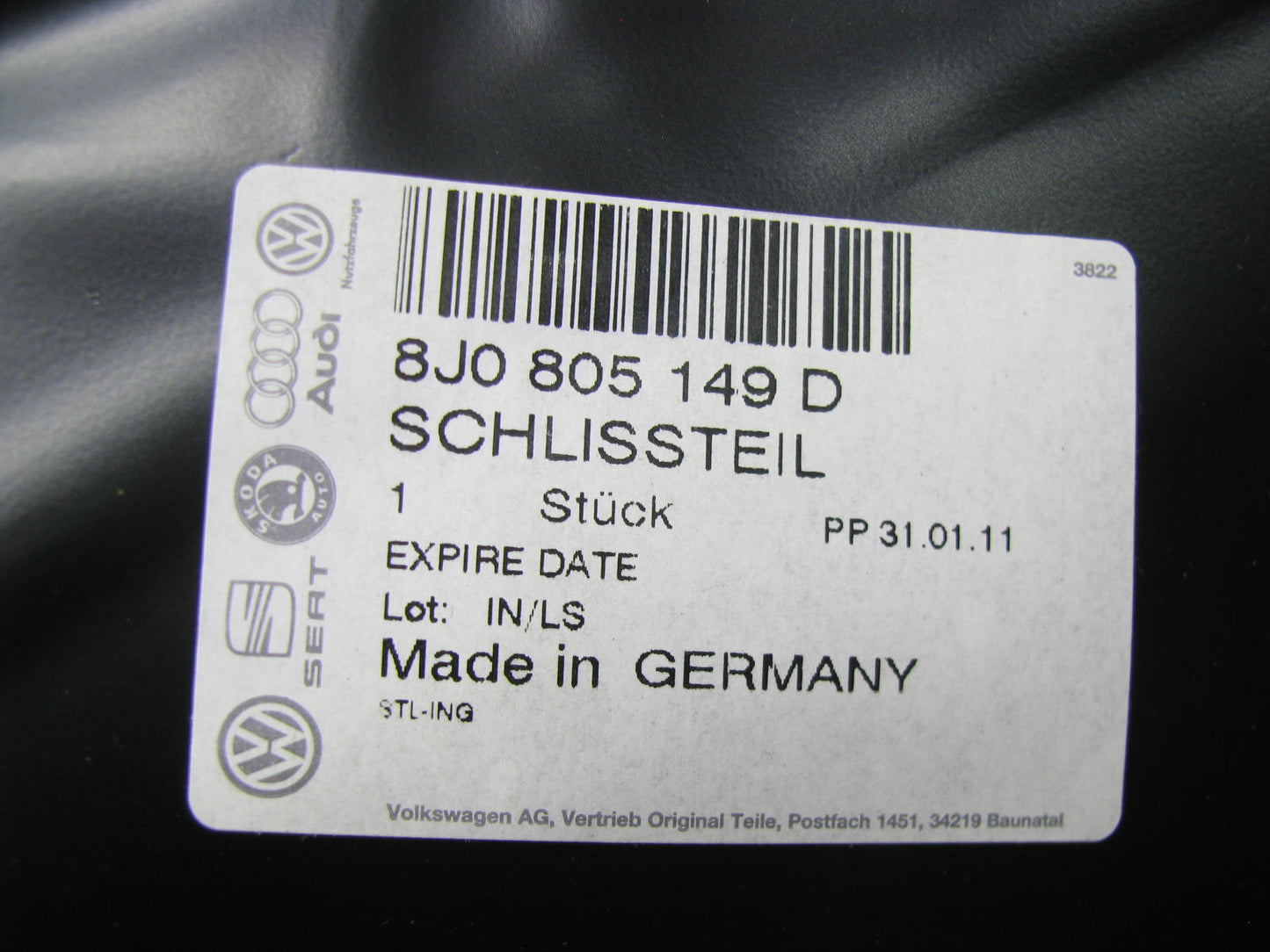 NEW - OEM VW Audi 8J0805149D Front Rear Left Fender Rail Mount Plate