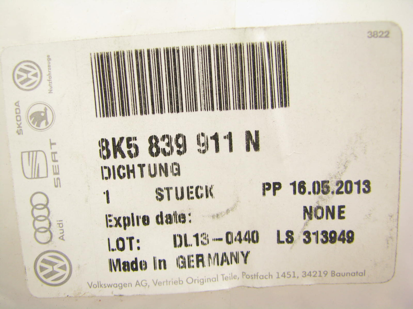 NEW - OEM VW Audi 8K5839911N Rear Left Door Weatherstip Seal 2009-16 A4 10-16 S4