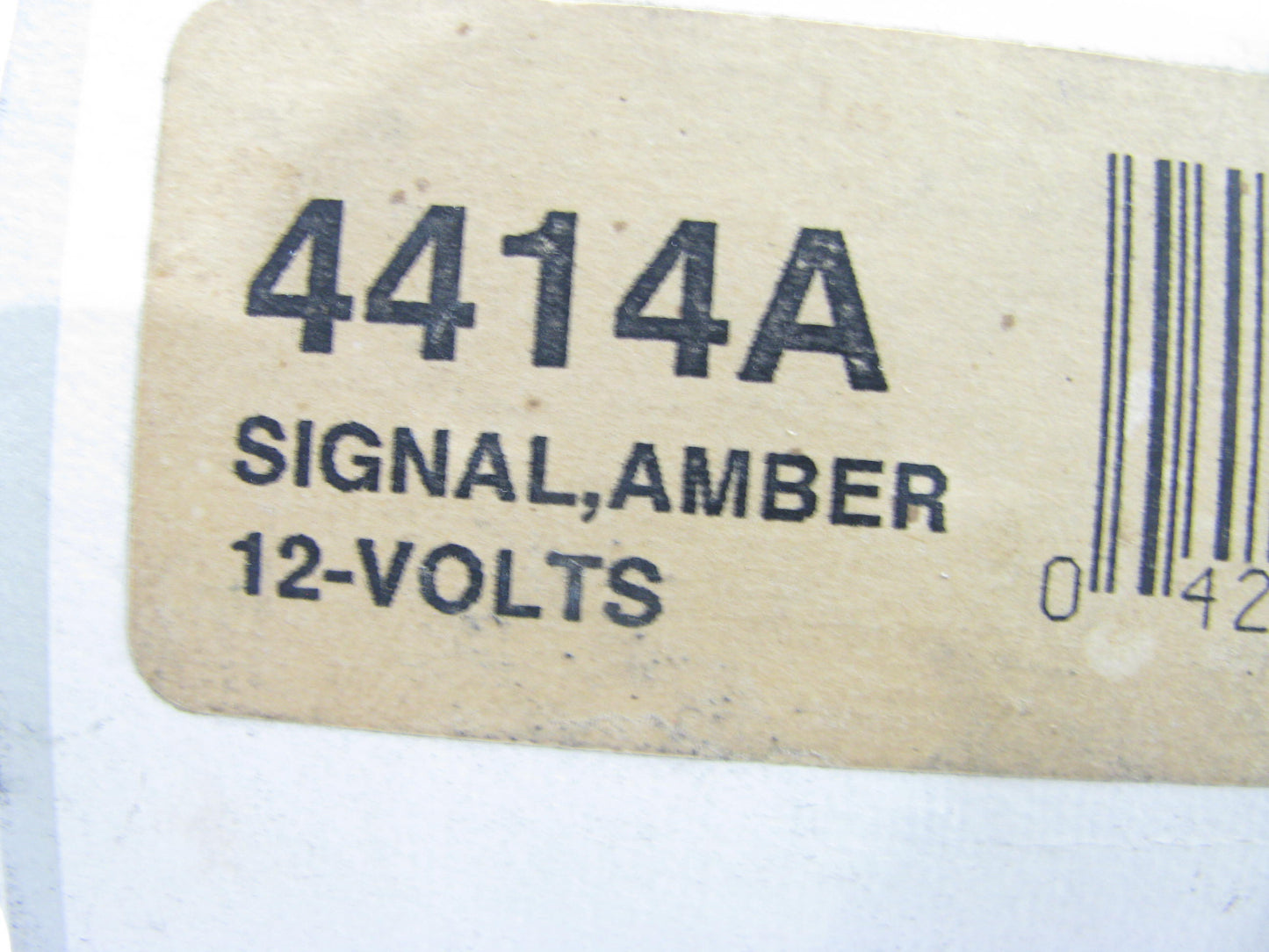 Wagner 4414A Amber Sealed Beam Lamp Light Bulb, PAR36 18 Watt, 12 Volt