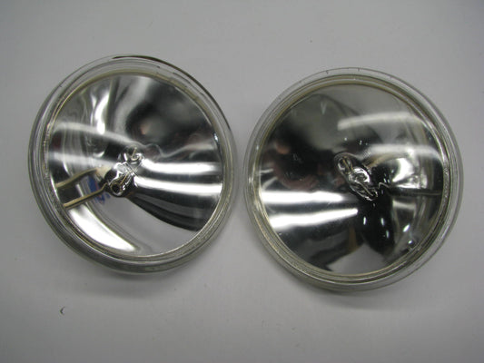 (2) Wagner 4416 12V 30W Sealed Beam Spot Light Bulb