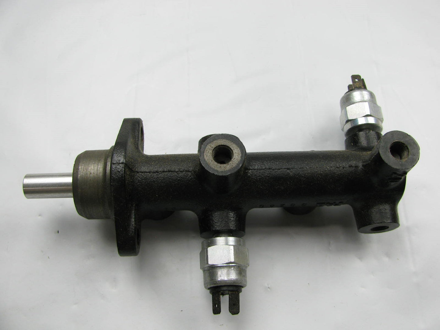 Wagner F96409 Brake Master Cylinder - 1975-1978 VW Rabbit, 78-80 VW Scirocco