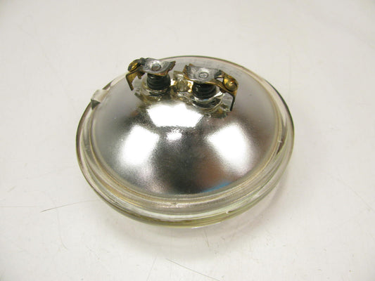 Wagner H7600 Sealed Beam Lamp Light Bulb - PAR36 12V 37.5w
