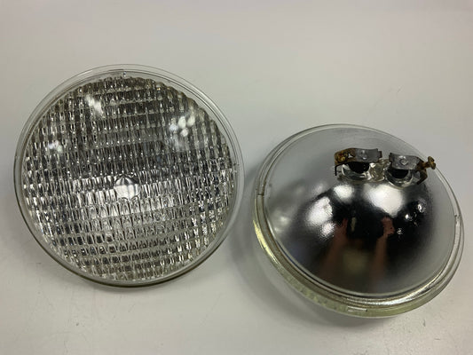 (2) Wagner Lighting H7609 PAR 46 Sealed Beam Bulb 5 3/4'' (146mm) Dia