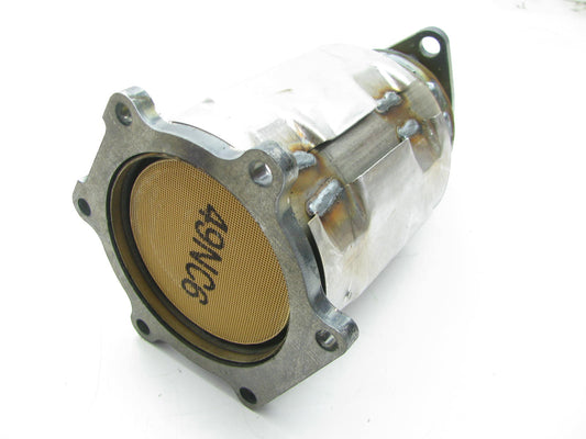 Walker 16343 Left Direct Fit EPA Compliant Catalytic Converter