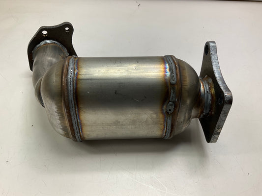 Walker 16438 Catalytic Converter For 2005-2009 Nissan Quest, 04-08 Maxima V6