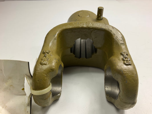 Weasler 102-7606 1-3/8'' 6 Spline Tractor Quick Disconnect Yoke 2400 Series