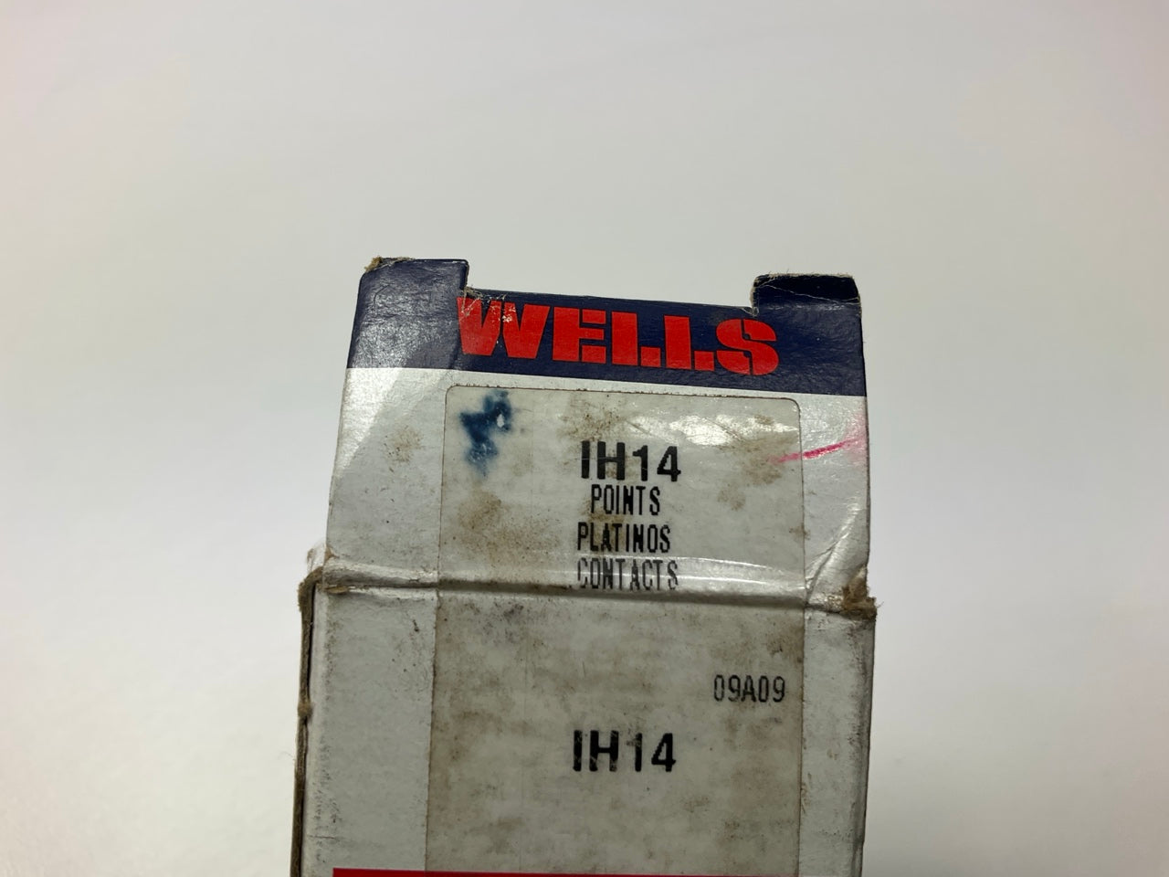 Wells IH14 Distributor Ignition Points Contact Set - IHC Tractor 504 Gas & LPG